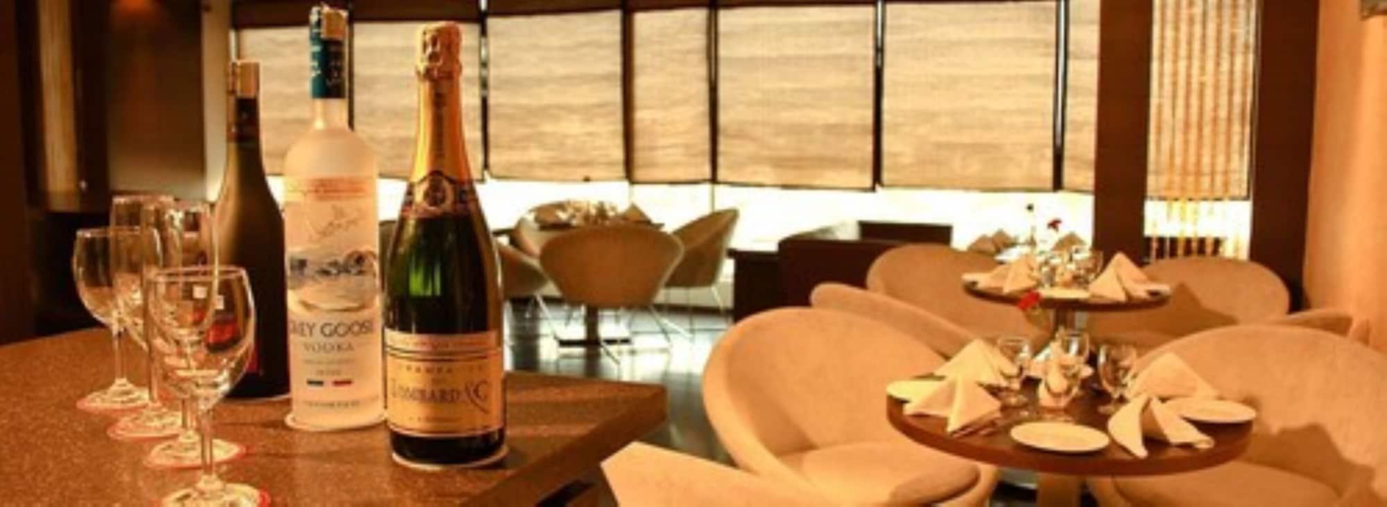 海得拉巴达斯帕拉酒店 外观 照片